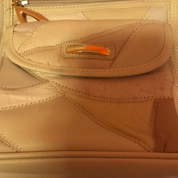 Purse - Picture 2 of 4